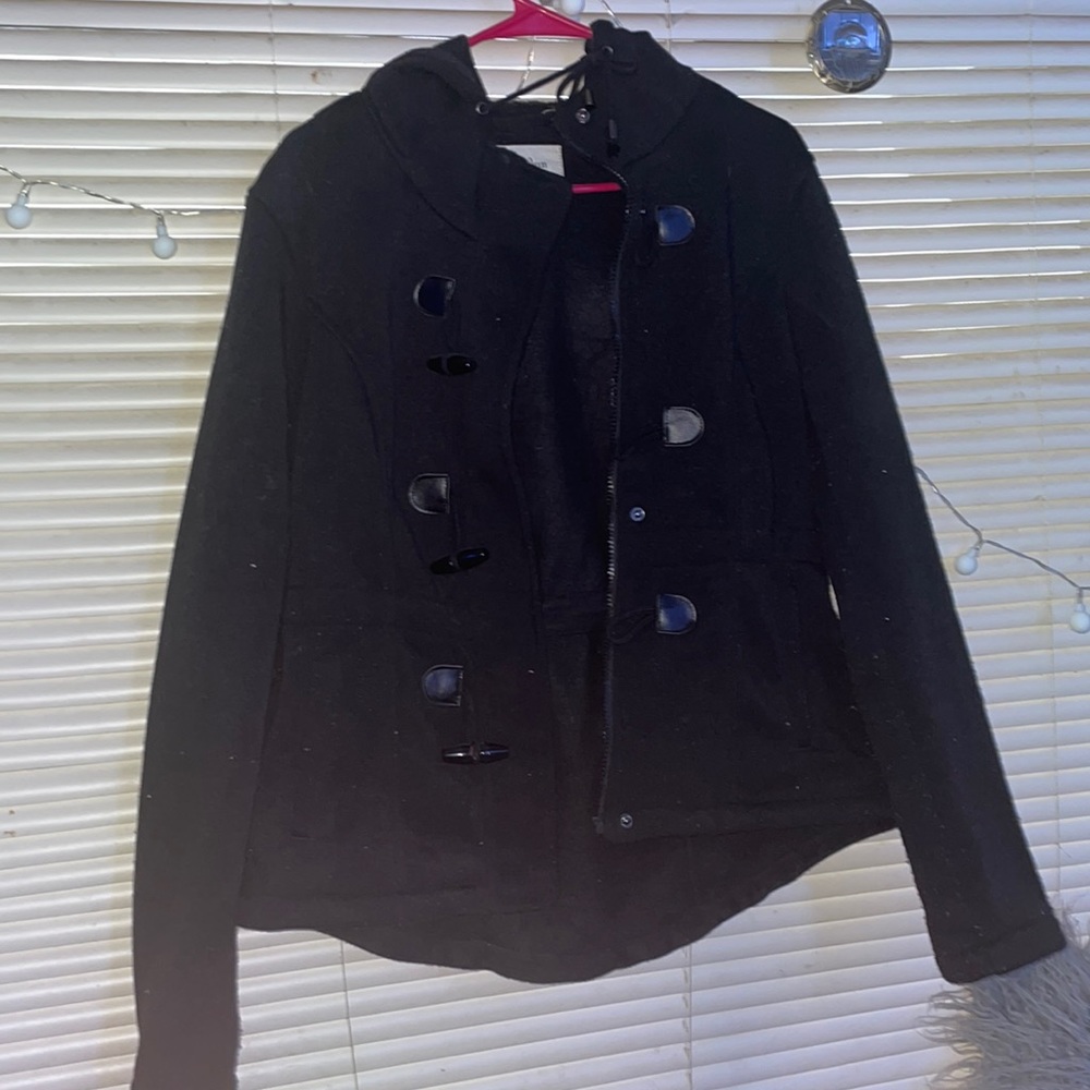 it is a size Large and it’s from Maralyn & me